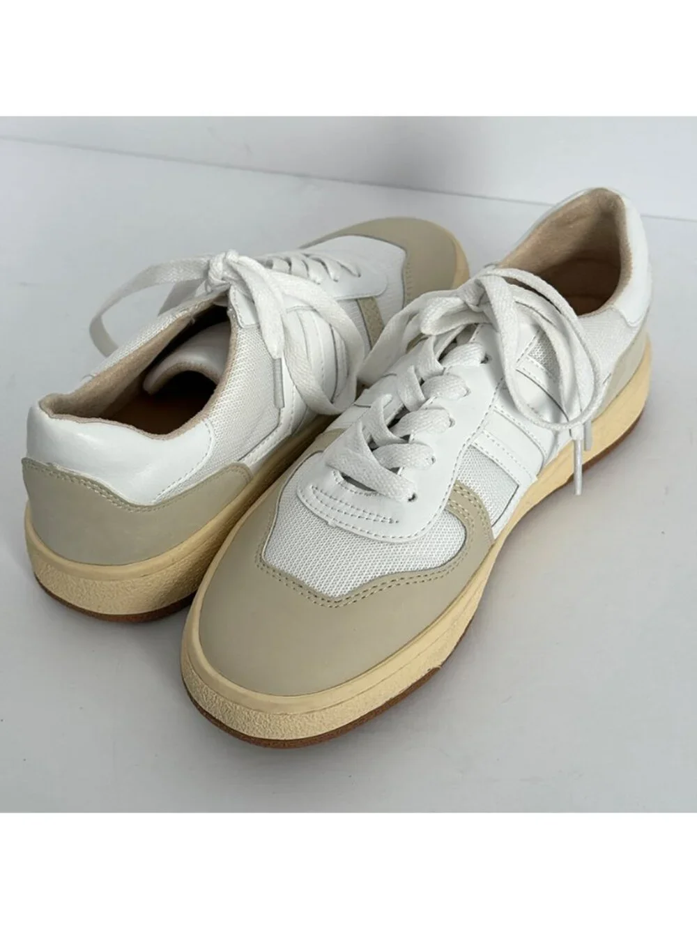 Mi.iM Women's White Lace Up Strip Sneakers Size 6.5